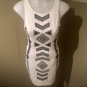 En Creme Sleeveless White Dress W/Blk Detail SZ S